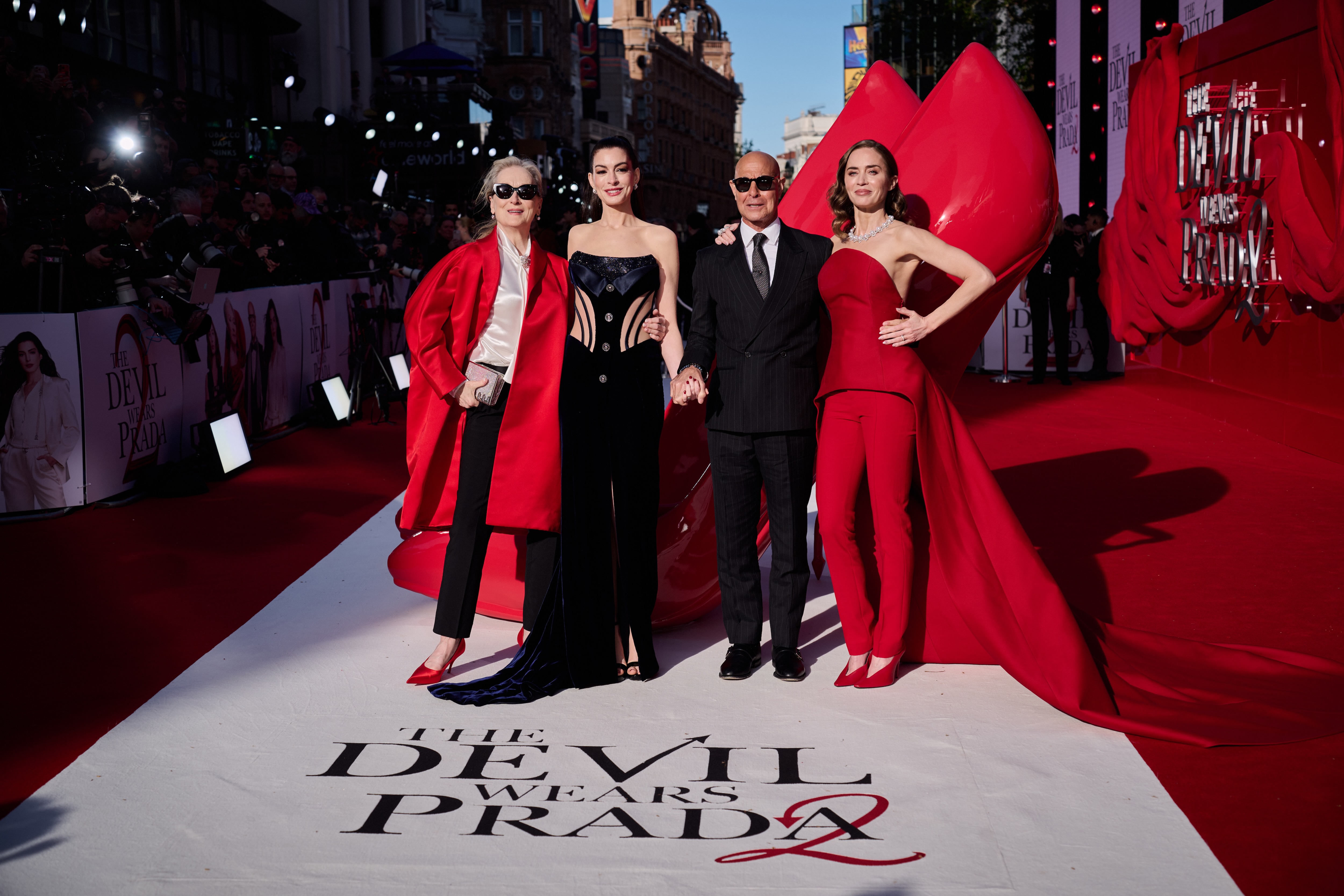 Meryl Streep, Anne Hathaway, Stanley Tucci i Emily Blunt biorą udział.