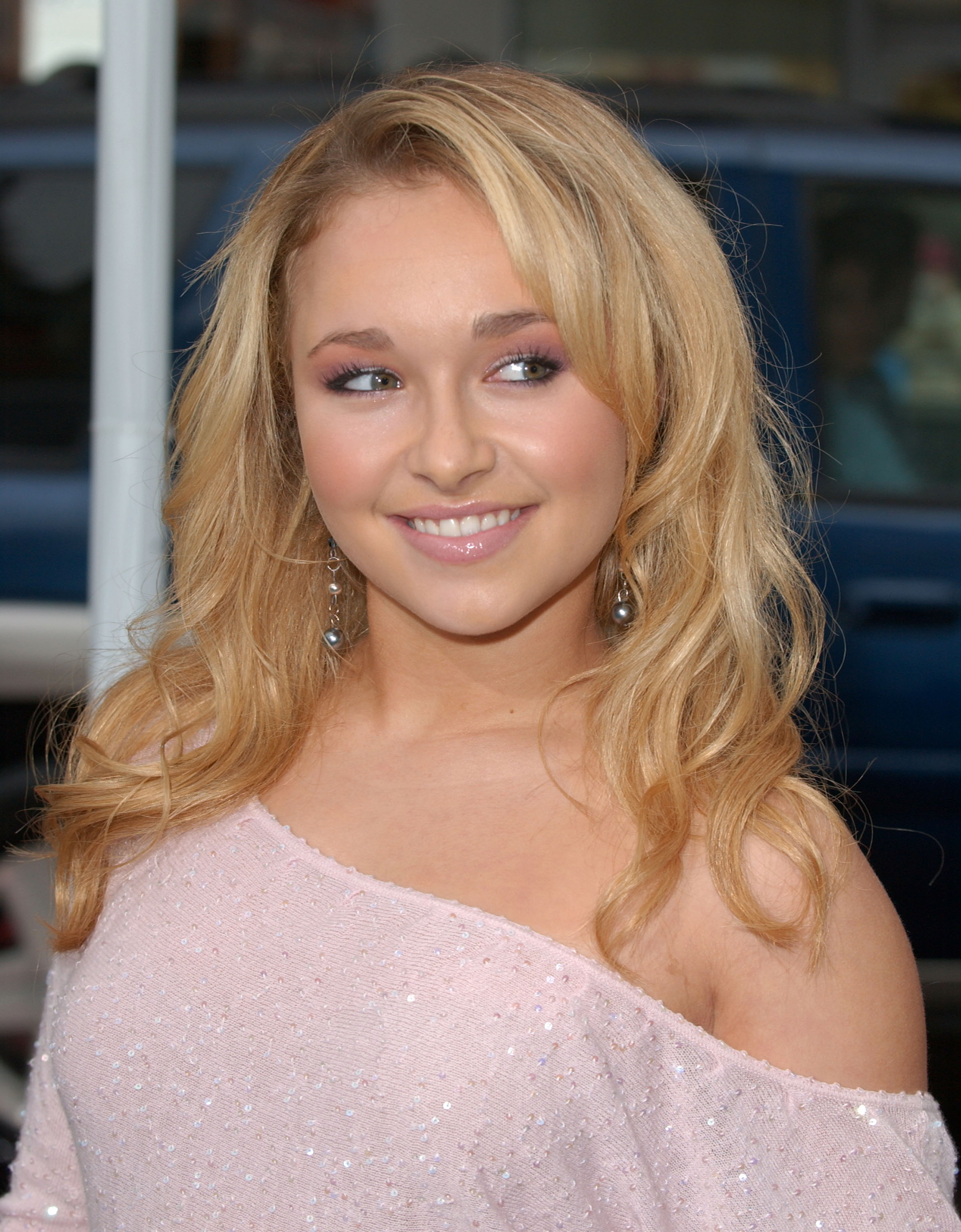 Hayden Panettiere during the "Racing Stripes" Los Angeles Premiere at Grauman's Chinese Theatre on January 8, 2005 in Hollywood, California | Source: Getty Images
