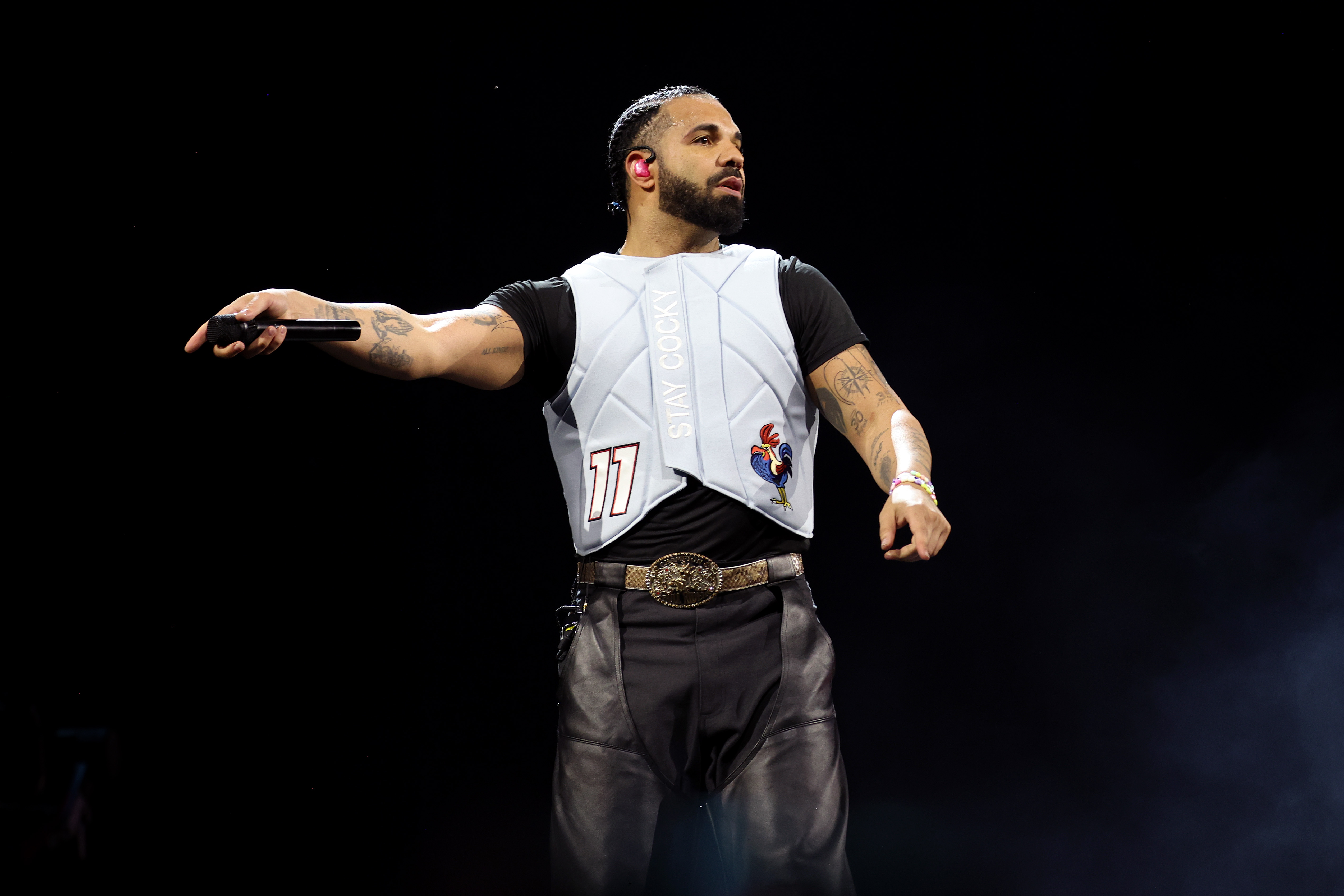 Drake na scenie podczas drugiego dnia Wireless Festival 2025 w Finsbury Park 12 lipca w Londynie, Anglia. | Źródło: Getty Images
