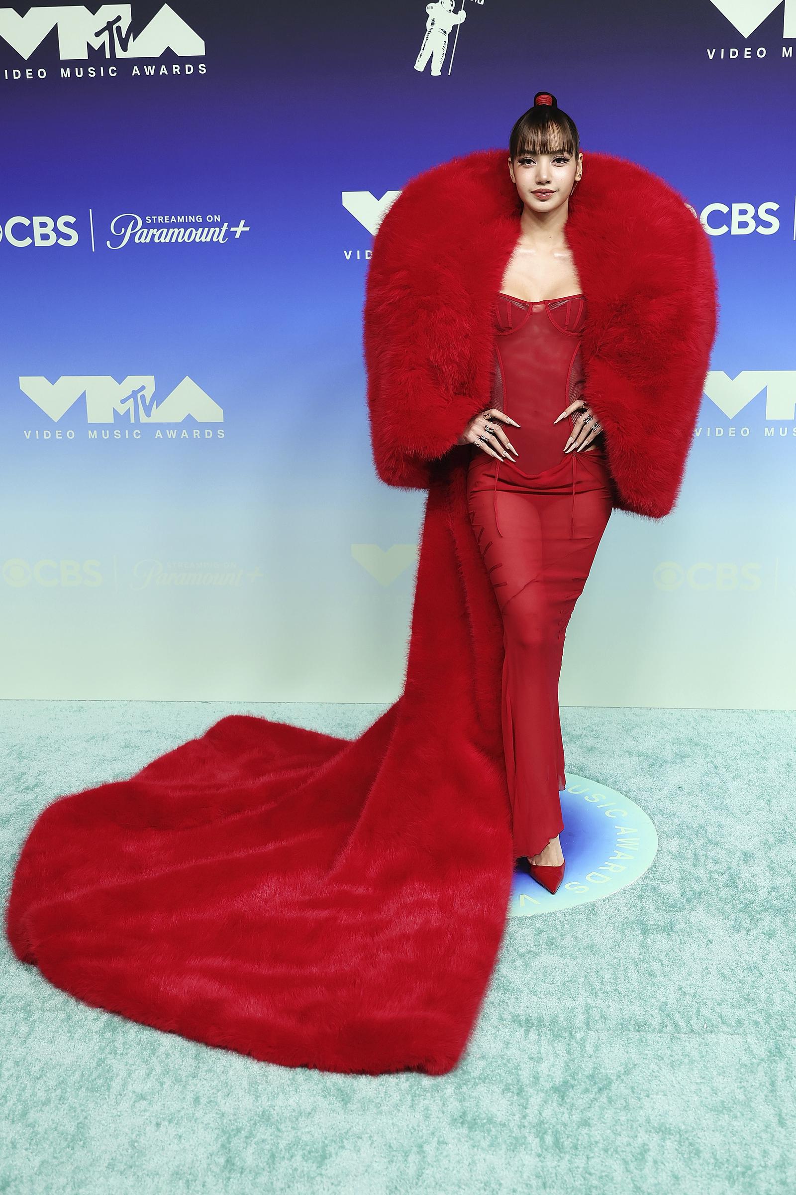 Lisa attends the 2026 MTV Video Music Awards (VMAs) at Peacock Theater on September 27 in Los Angeles, California. | Source: Getty Images