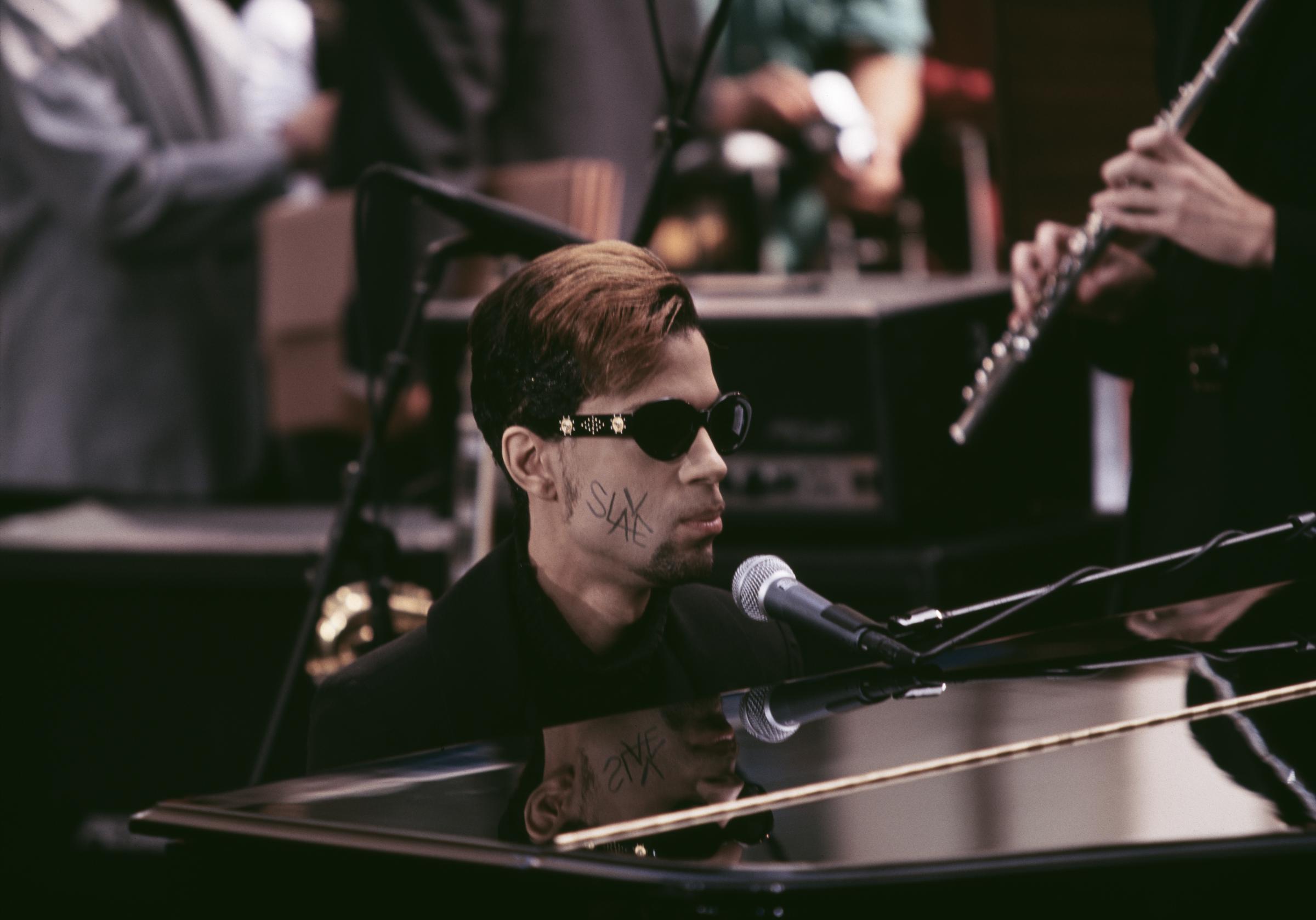 Prince performs on the set of NBC's "Today" show on July 9, 1996 in New York. | Source: Getty Images