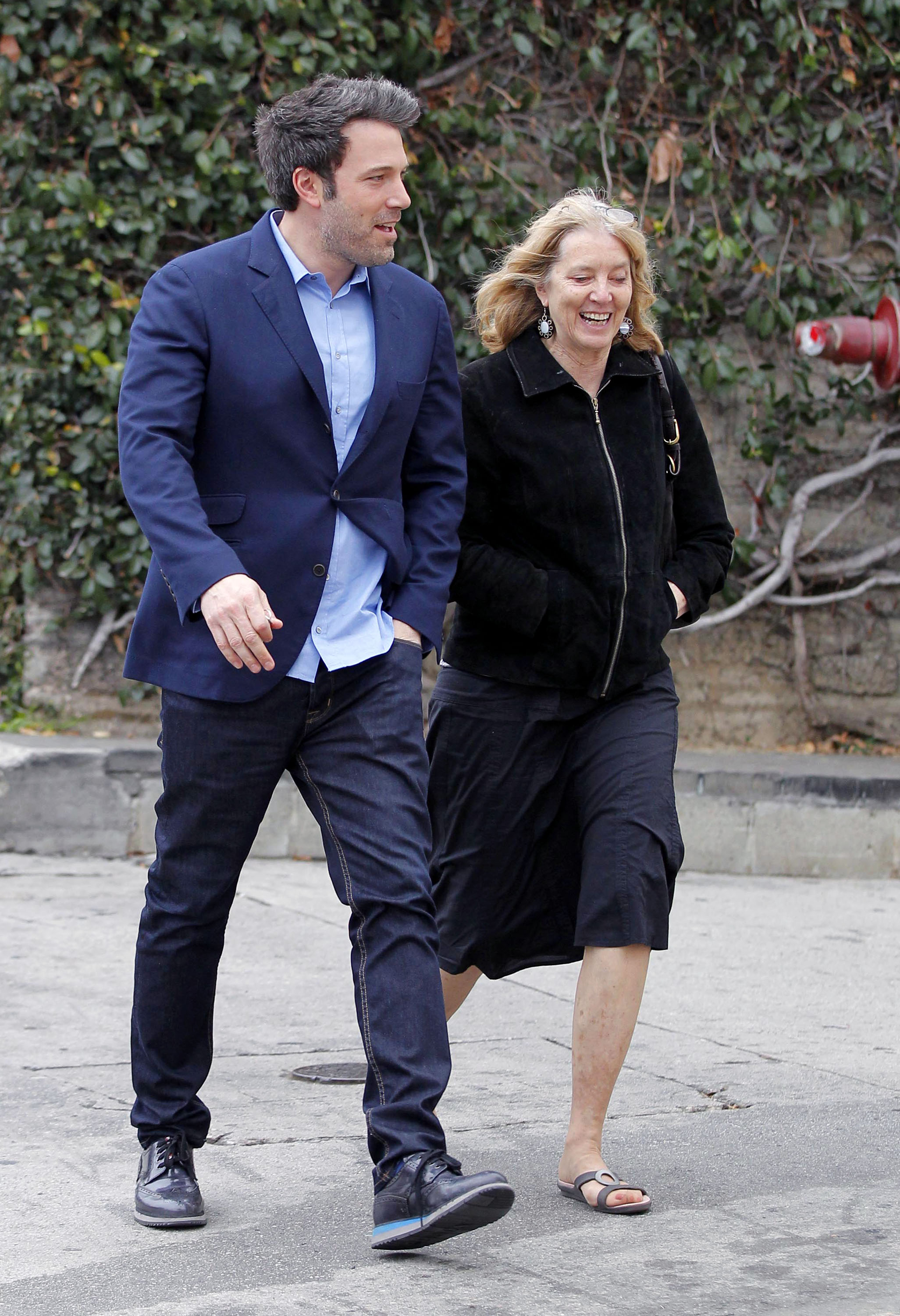 Ben Affleck and his mother, Chris Affleck, are seen heading to the Geffen Playhouse on January 30, 2014 in Los Angeles, California. | Source: Getty Images