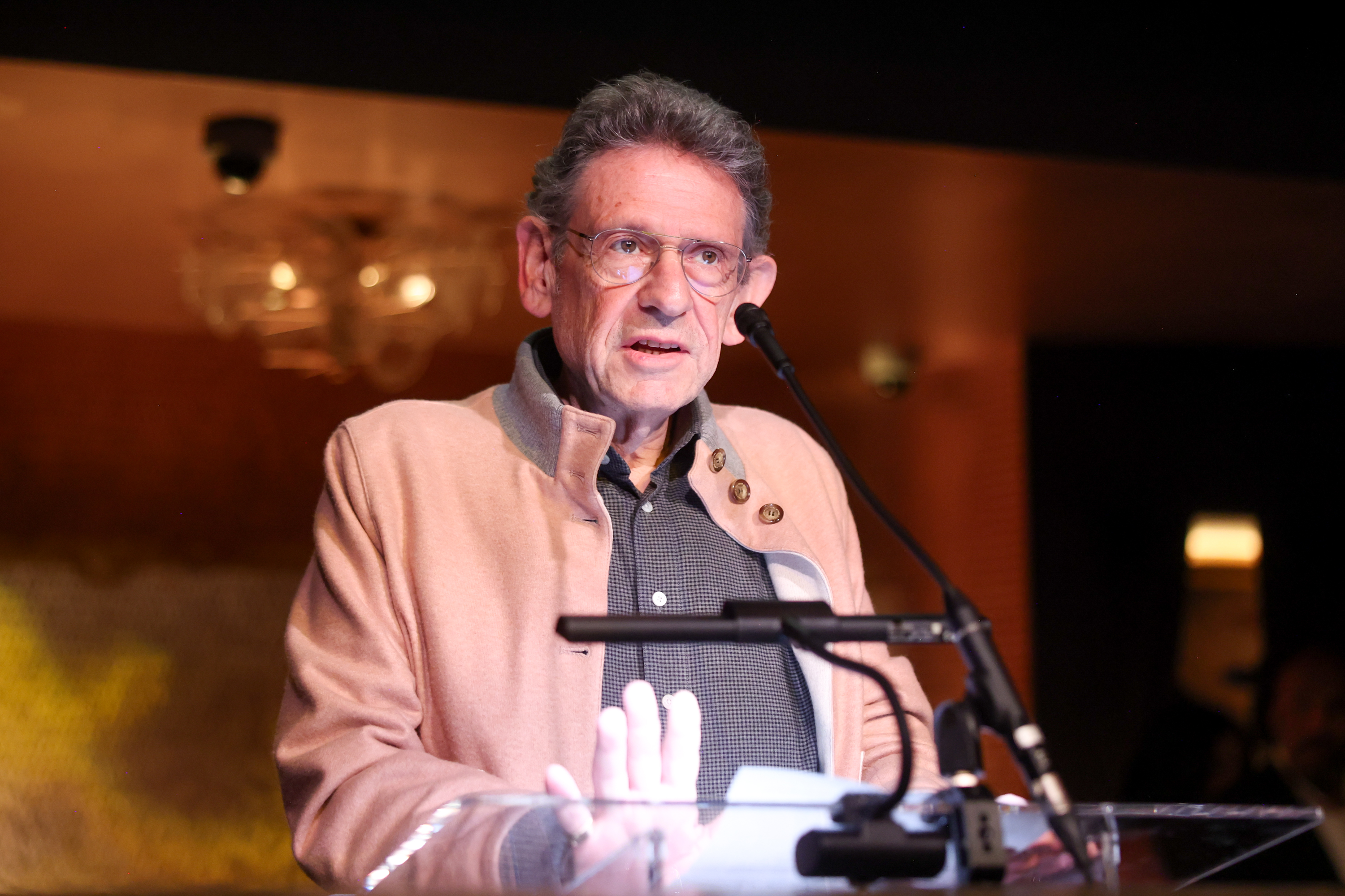 Lucian Grainge podczas wydarzenia Billboard Power 100 Presented by VENU 28 stycznia 2026 r. w Los Angeles w Kalifornii. | Źródło: Getty Images