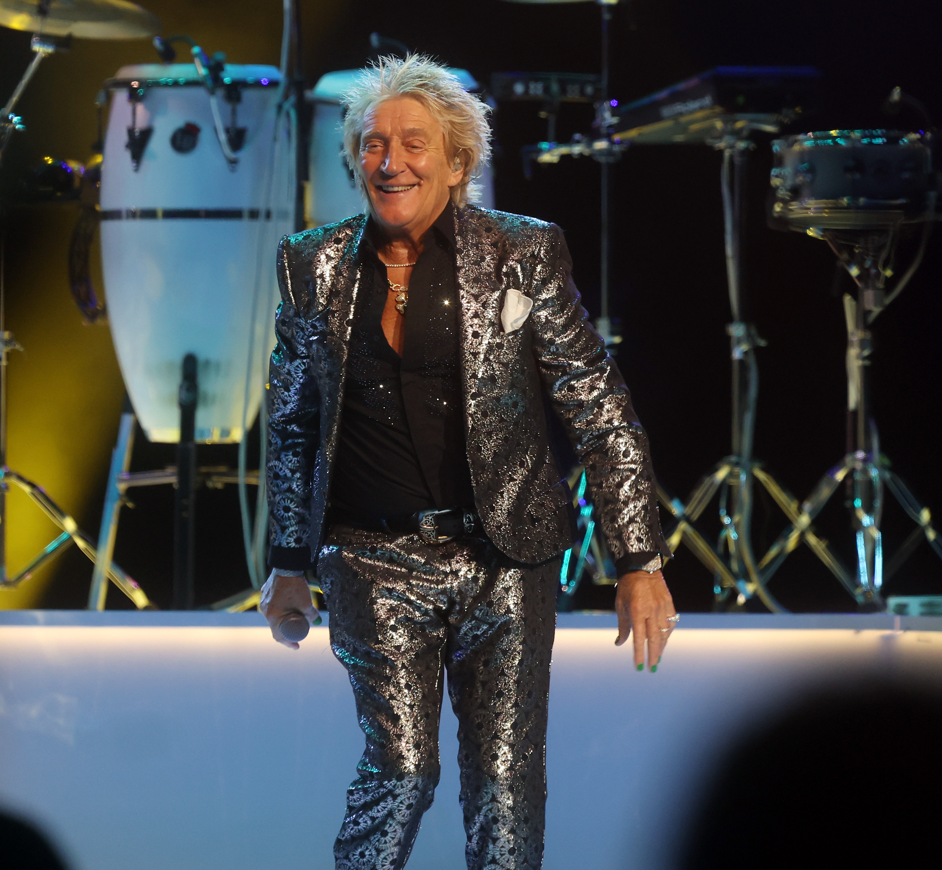 Rod Stewart performs at Mortgage Matchup Center on June 8, 2026 in Phoenix, Arizona. | Source: Getty Images