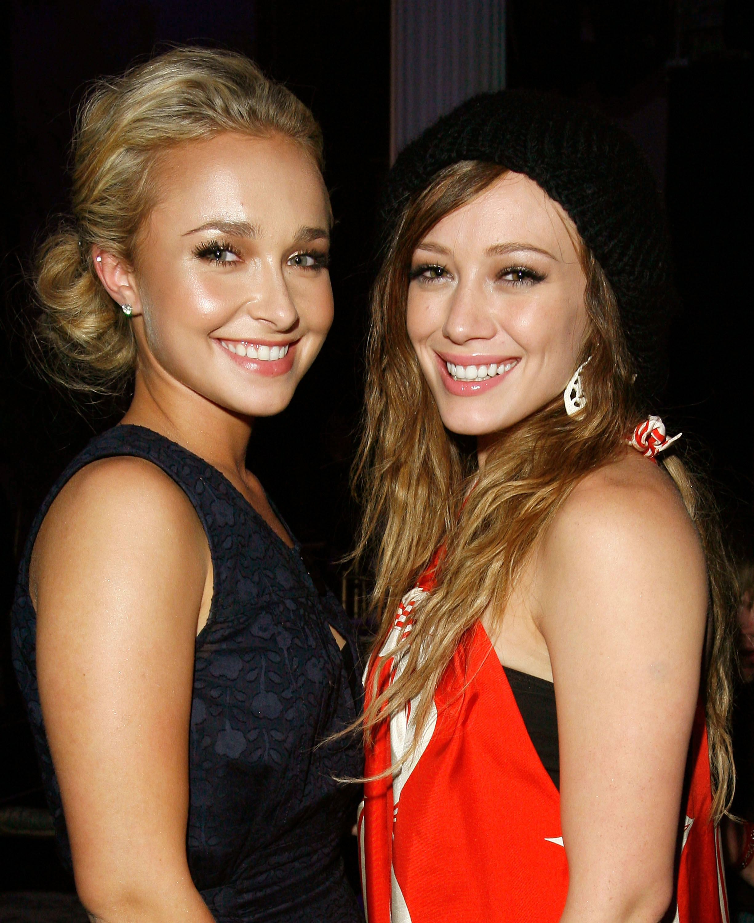 Hayden Panettiere and singer Hilary Duff inside the Teen Vogue Young Hollywood at Vibiana on September 20, 2007 in Los Angeles, California. | Source: Getty Images