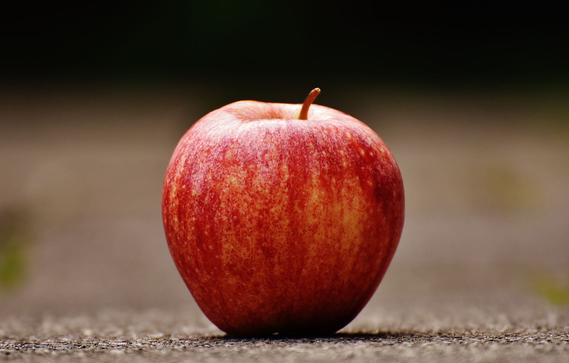 An apple | Source: Pexels