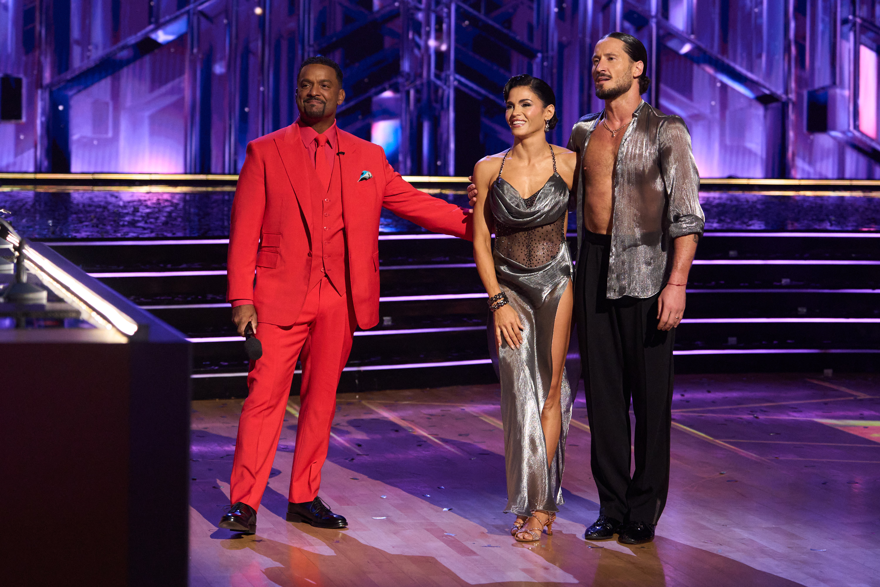 Jenna Dewan and and Val Chmerkovskiy on "Dancing With The Stars" on October 6, 2026. | Source: Getty Images