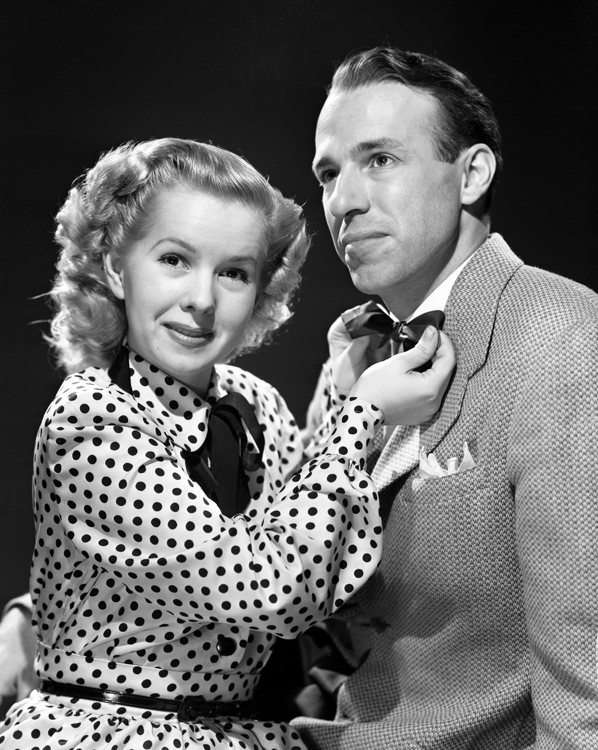 Mary Kay and Johnny Stearns as themselves on "Mary Kay and Johnny" | Source: Getty Images