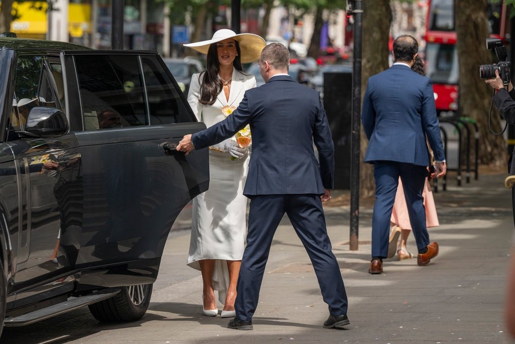 Dua Lipa and Callum Turner on their wedding day, as seen in a photo shared on June 1, 2026. | Source: X/InfoDuaBrasil